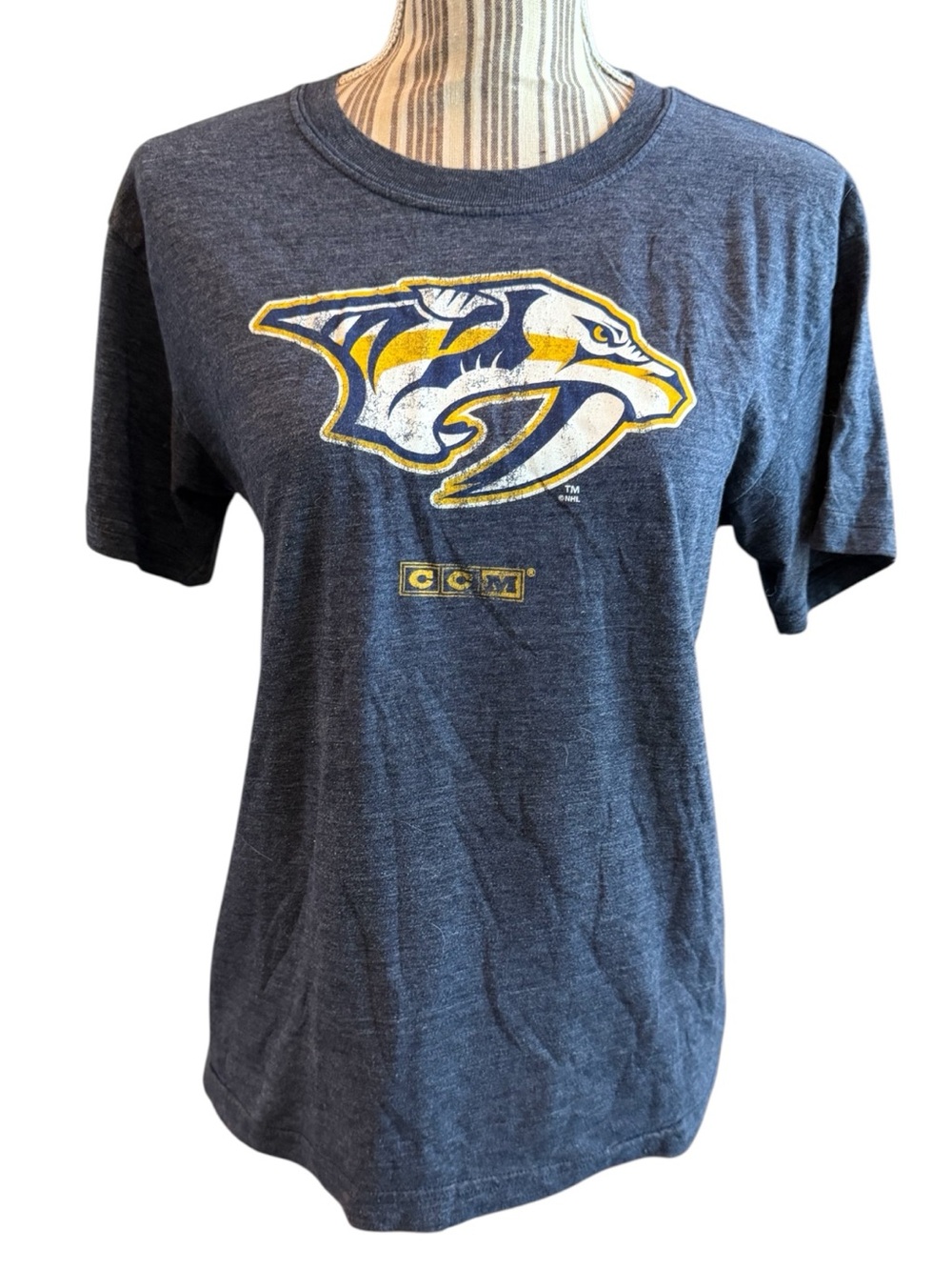 CCM gray and Gold Predators Logo Tee large short sleeve T-shirt